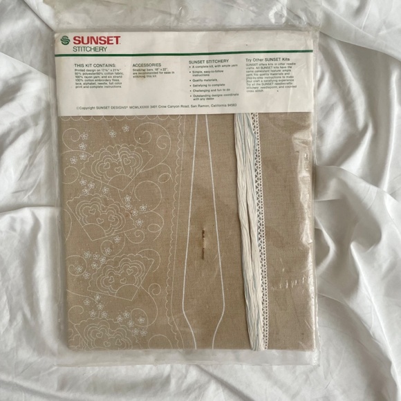 Vintage Sunset Stitchery Kit 2035 Christmas Victorian Stocking 15” New VTG - Picture 9 of 11